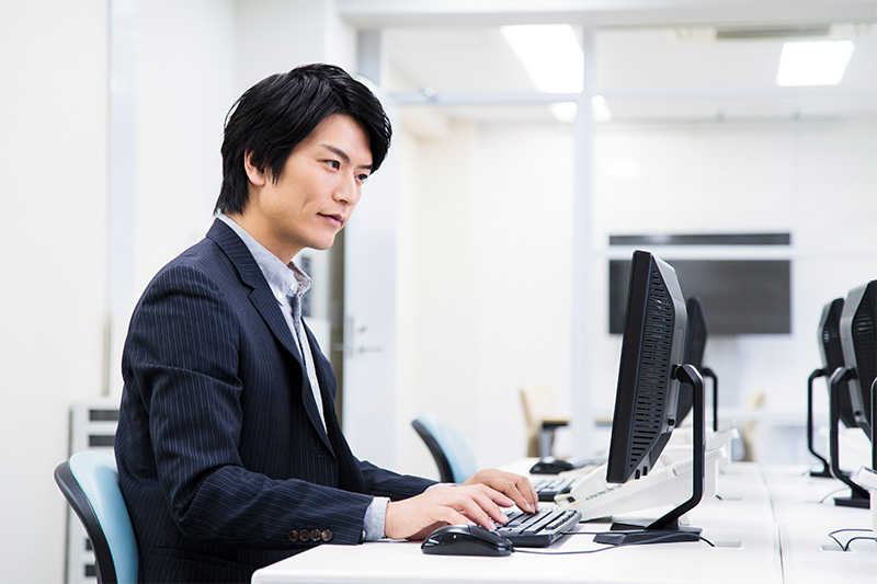 長時間労働の状況を分析可能