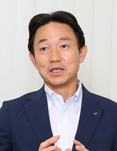 取締役執行役員 経営統括本部 副本部長 兼 人事総務部長 小木曽泰治様